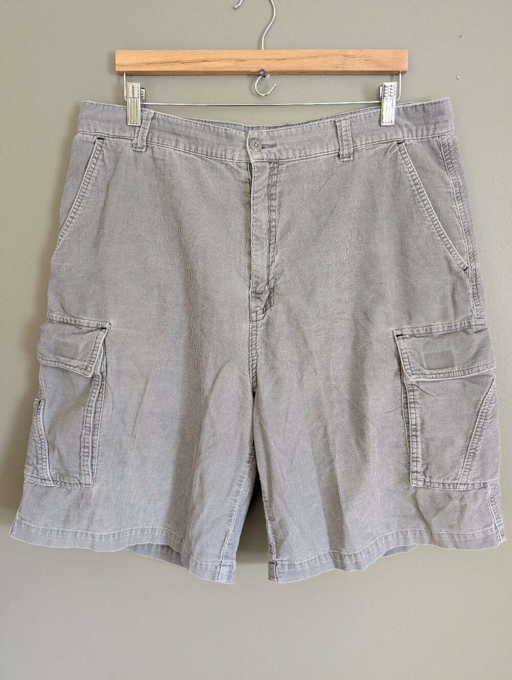 Vintage OP Ocean Pacific Corduroy Cargo Shorts Size 38